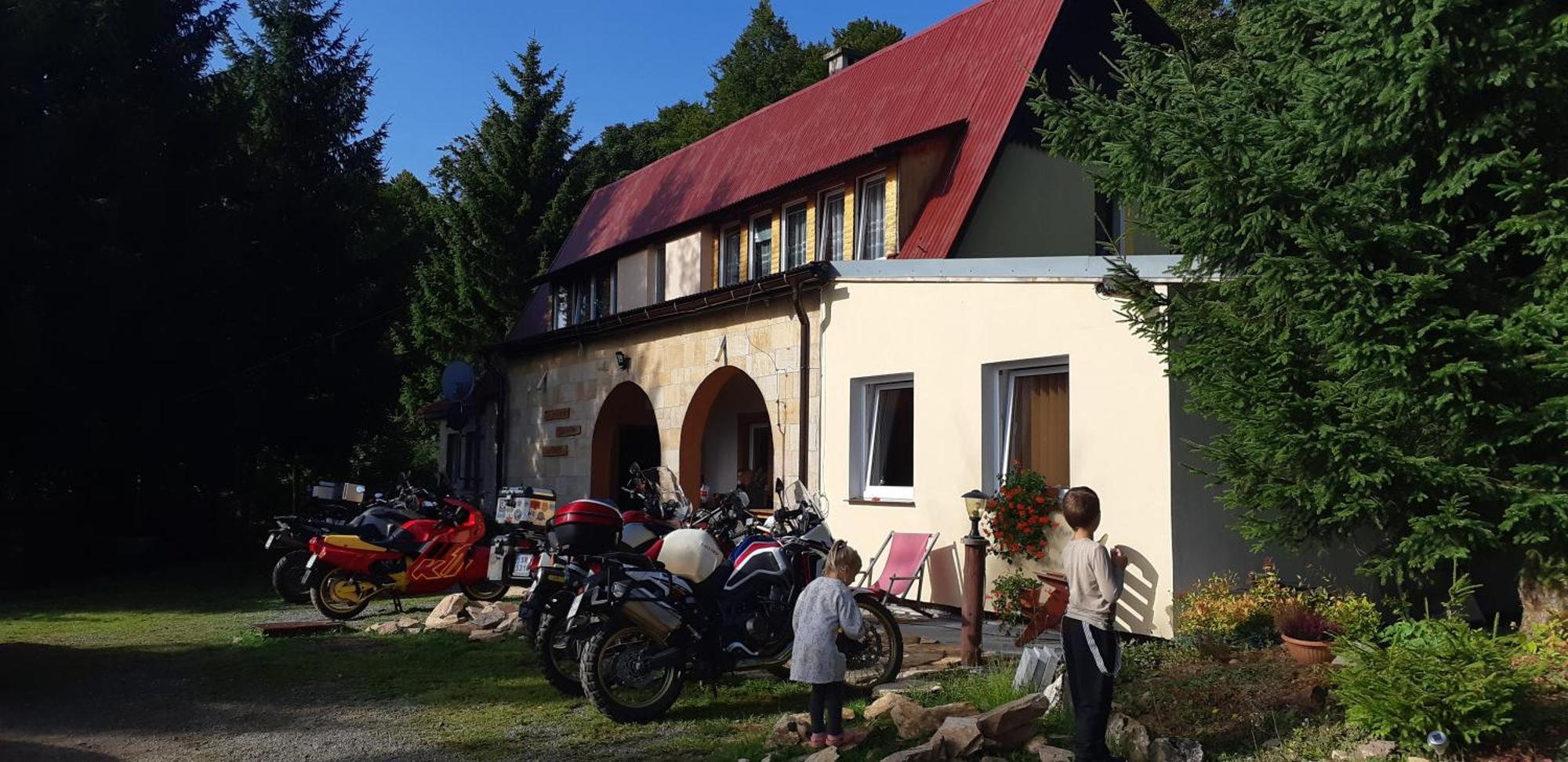 Zbojnicka Chata Zieleniec  Buitenkant foto
